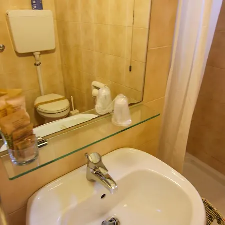 ホテル Luina ストレーザ